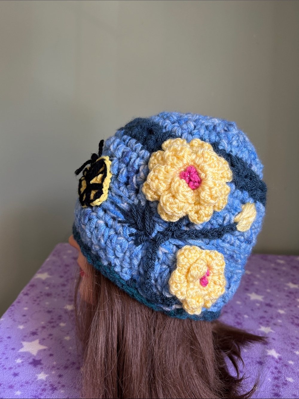 Crochet marigold flower beanie soft acrylic yarn new cute - Picture 8 of 10